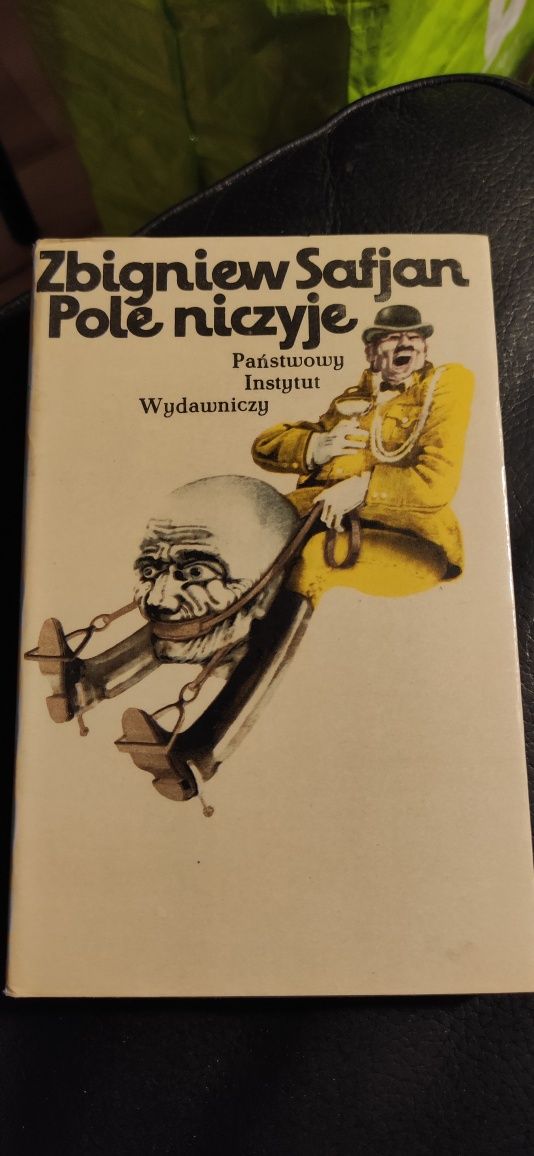 "Pole niczyje" Zbigniew Safjan