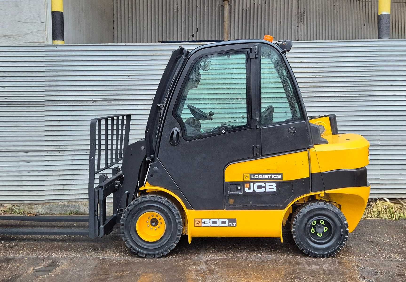 JCB TLT 30D • 2018r • diesel PERKINS • wózek widłowy teleskopowy