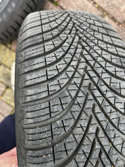 Opony wielosezonowe Dębica Navigator 3 + alufelgi oryginalne Opel 15’