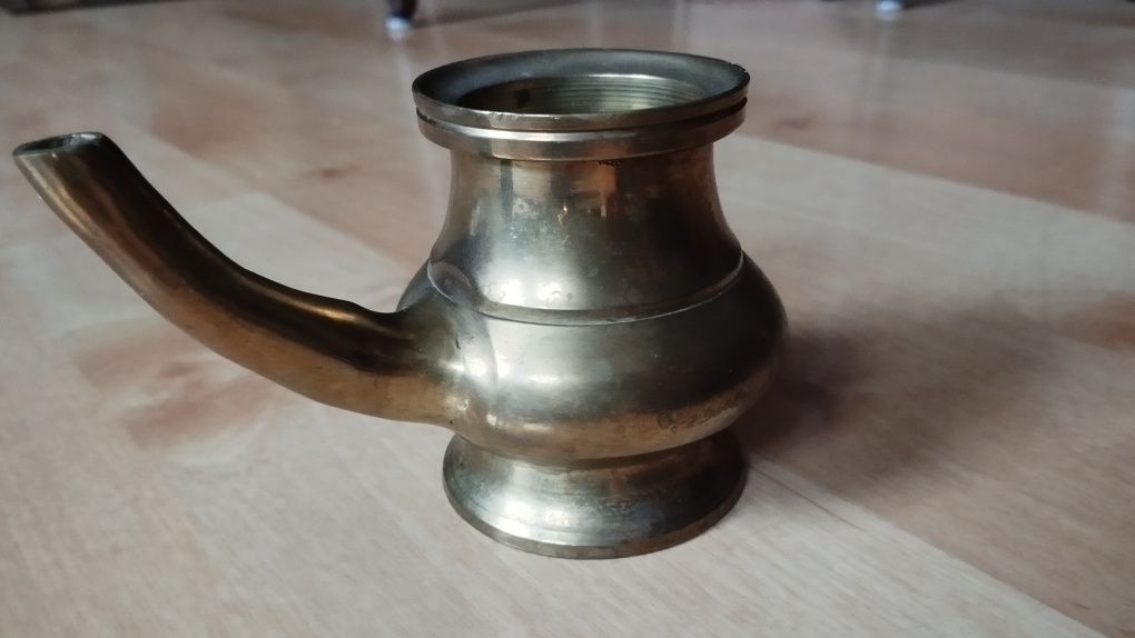 Kindi- arabskie lub pojemnik na mleko
