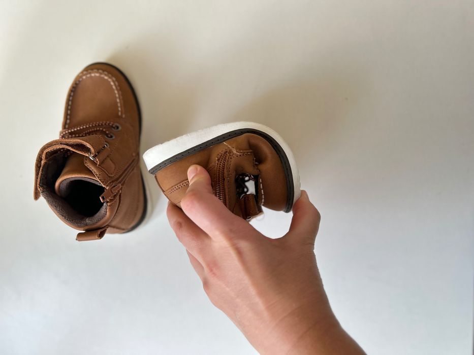 Осінні черевики Reserved, розмір 24-25