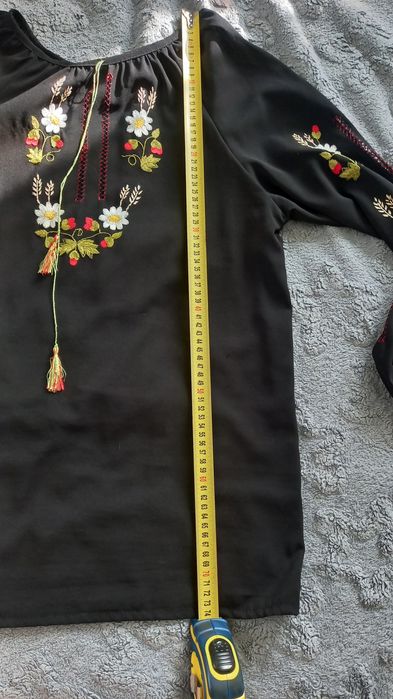 Вишиванка вишита сорочка жіноча чорна