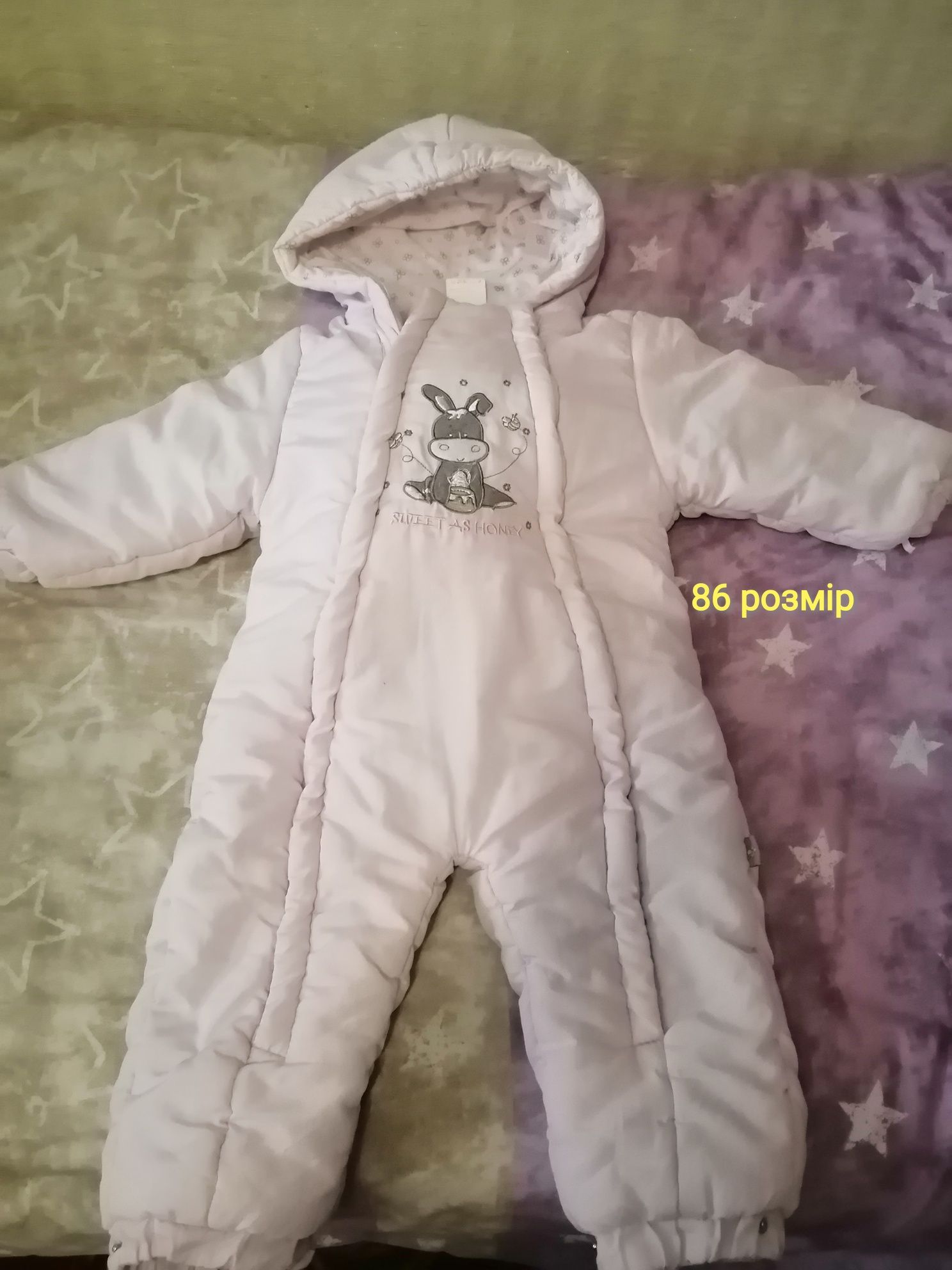 Комбінезони, одежа.