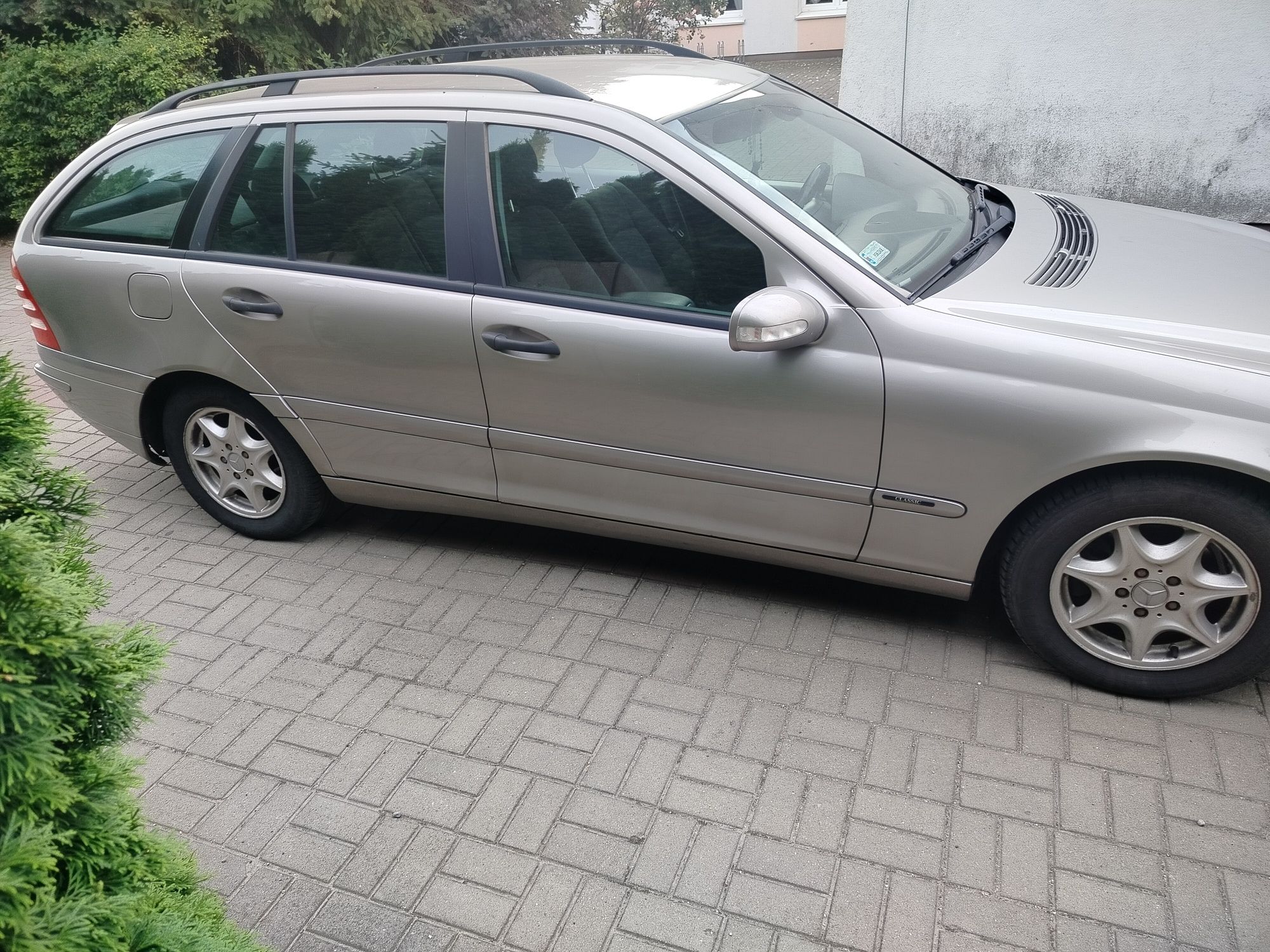 Sprzedam Mercedes C klasa W 203