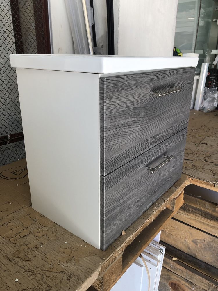 Szafka z umywalką 60x36 z umywalką ceramiczną CICHY DOMYK