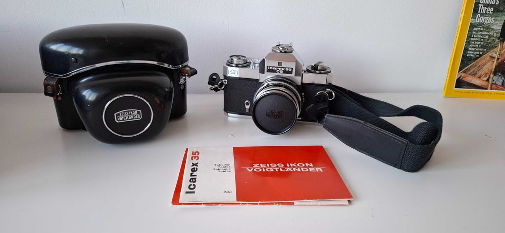 Zeiss Ikon Icarex 35CS (1968), 5 Lentes Zeiss/Voigtländer e acessorios