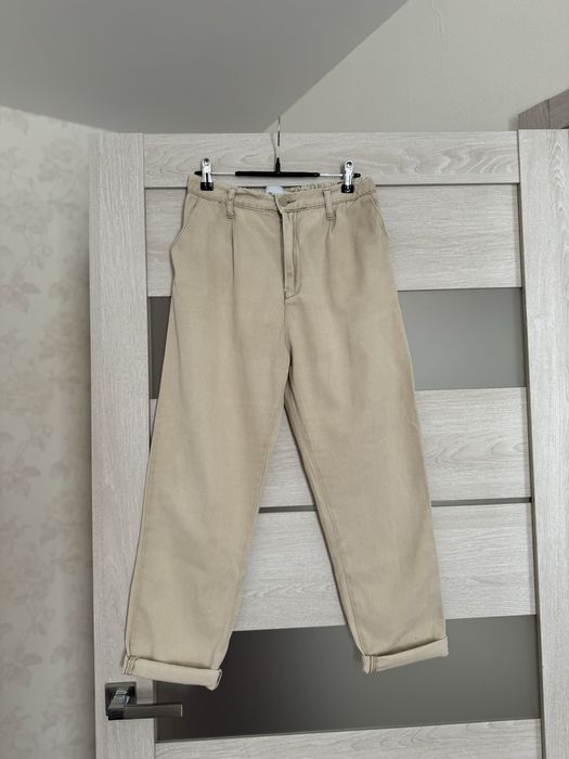 Тонкие женские джинсы мом