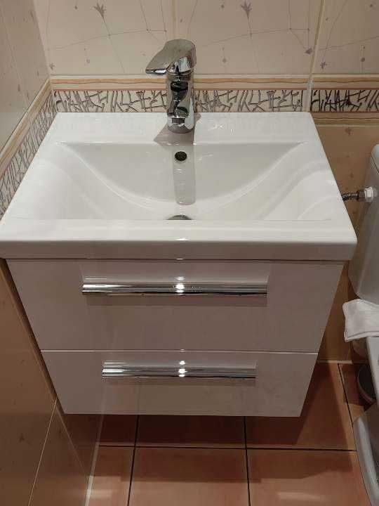 Szafka łazienkowa z umywalką szer.50 cm