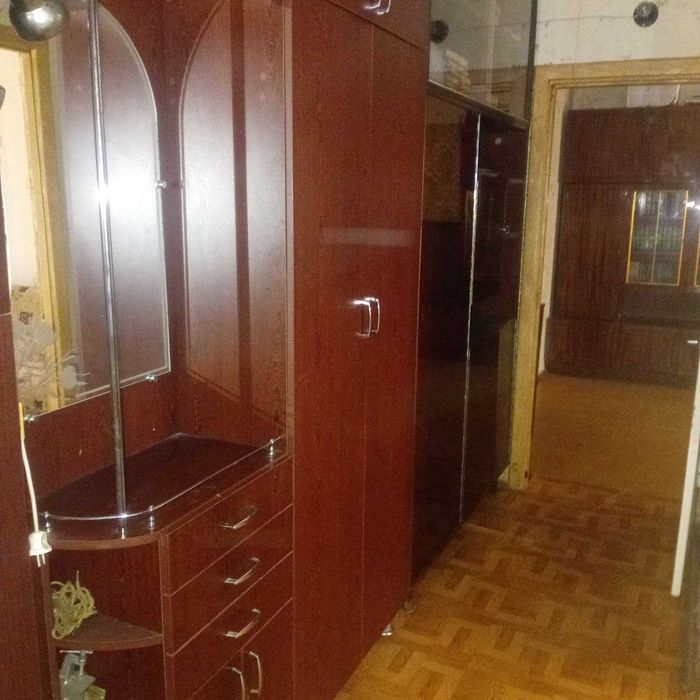 Продаю 3 комнатную квартиру на Пл. Победы