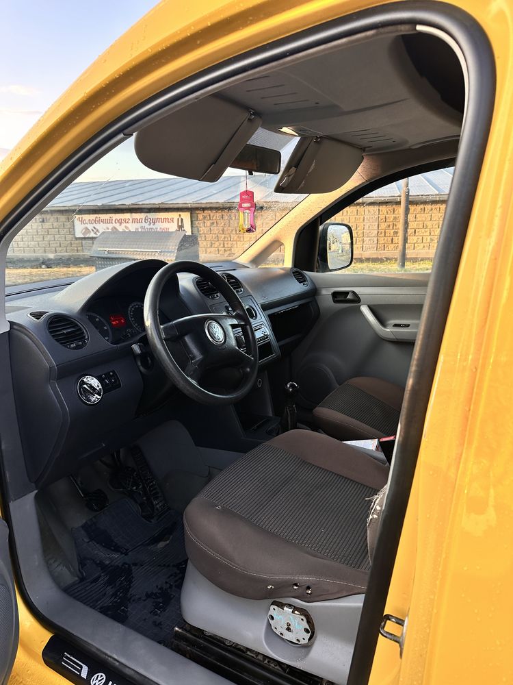 Продам Volkswagen Caddy 2005 рік