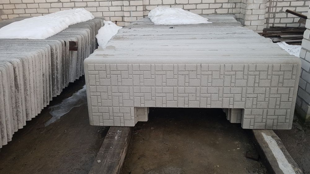 Готові фундаменти під пам'ятники,протипросадочні плити, перемички