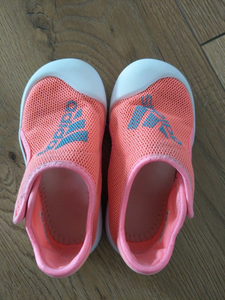 Adidas sandałki dziecięce tkanina różowy kapcie papcie 26