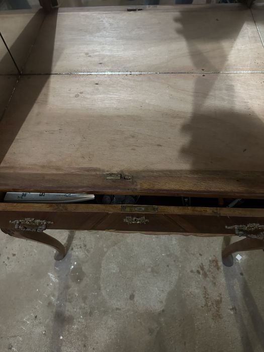 Móvel aparador antigo