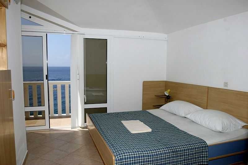 Chorwacja / Drašnice / apartamenty BEPINA przy plaży.