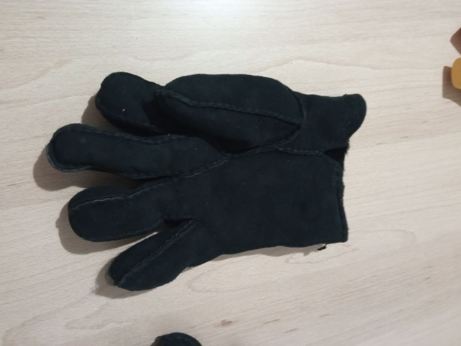Rękawiczki męskie skórzane.