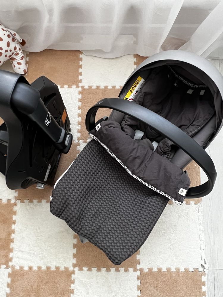 Автокрісло з базою izofix Cybex Cloud Z i-Size Soho Grey / Plus