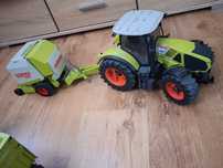 Traktor z przyczepą na baloty XL