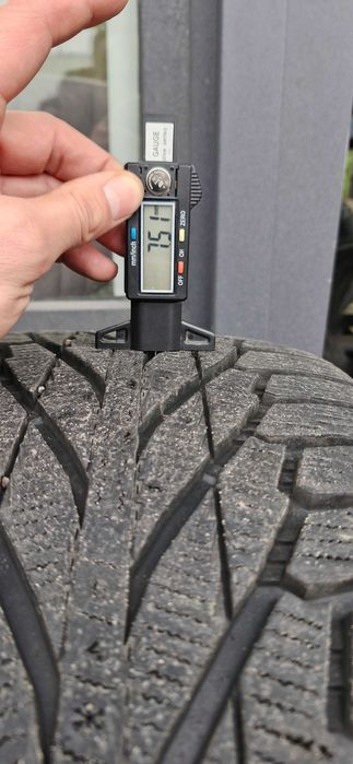 комплект Nokian Hakkapeliitta R2 SUV 255 50 R20 109R