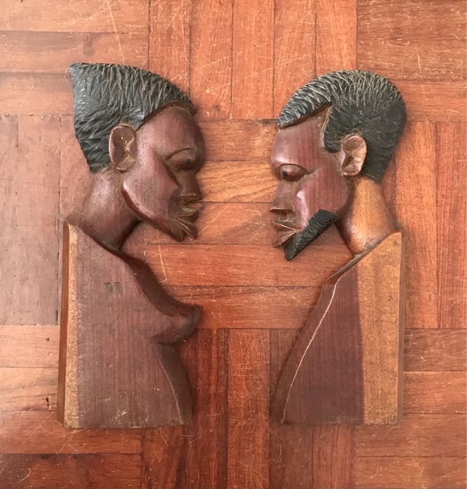 Esculturas e arte Africana inicio anos 70 Angola