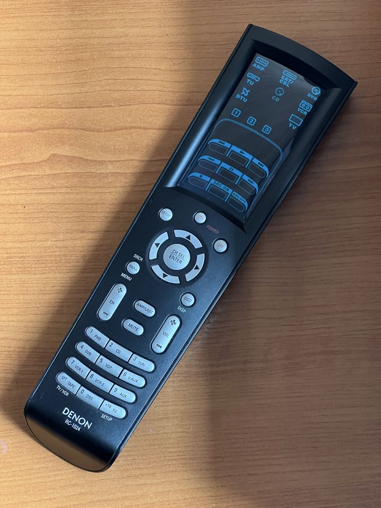 Denon AVR-3806 Super Amplituner 7.1 Pilot
