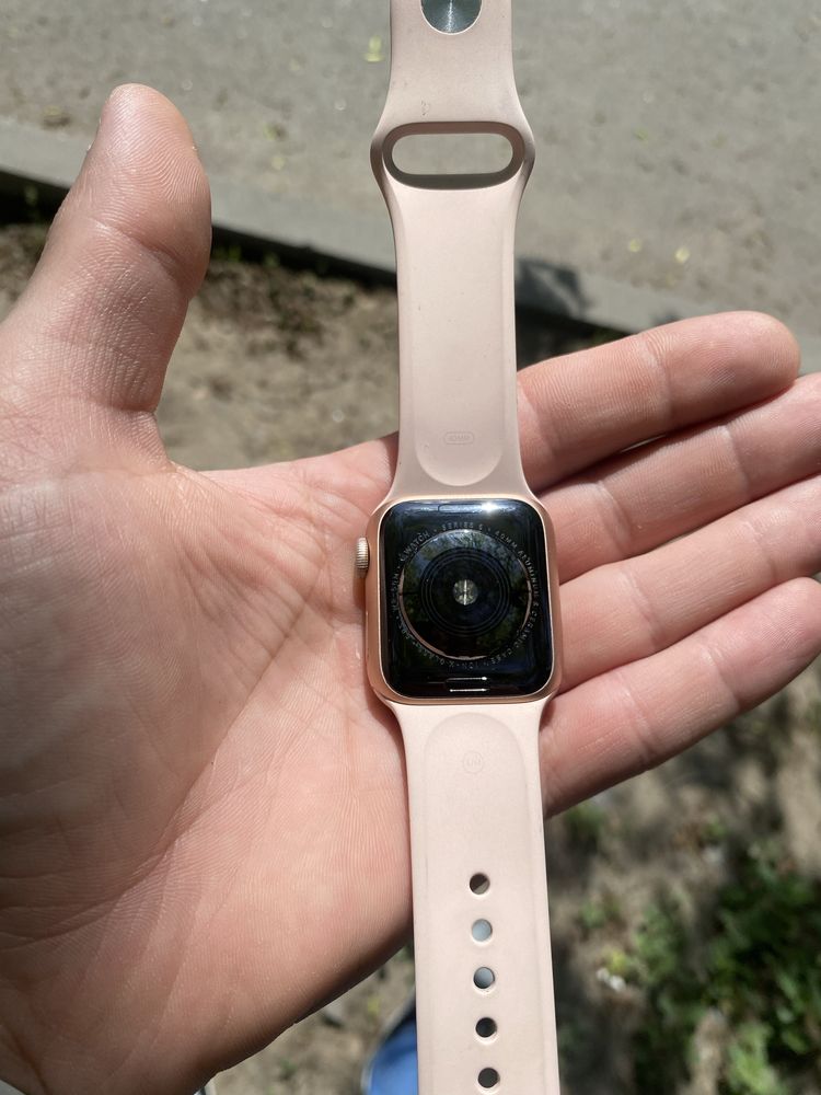 Apple Watch 5 40 mm акб 89%