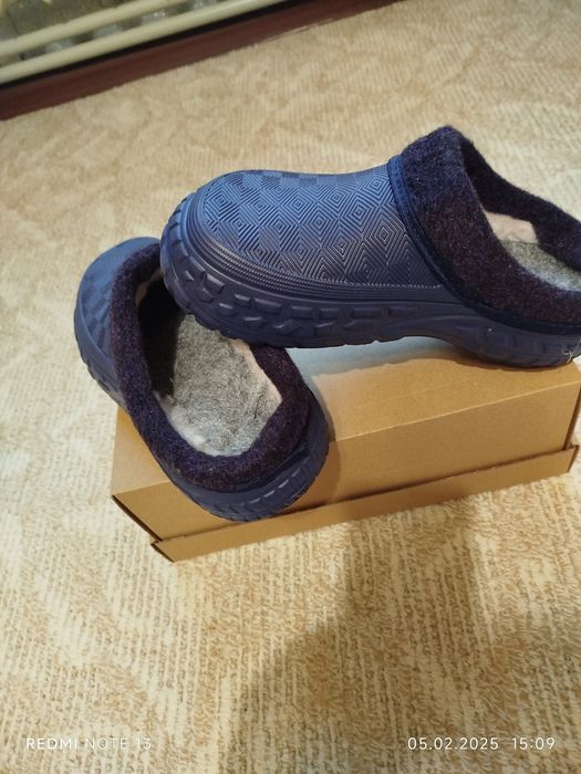 Женские уличные тапки на меху