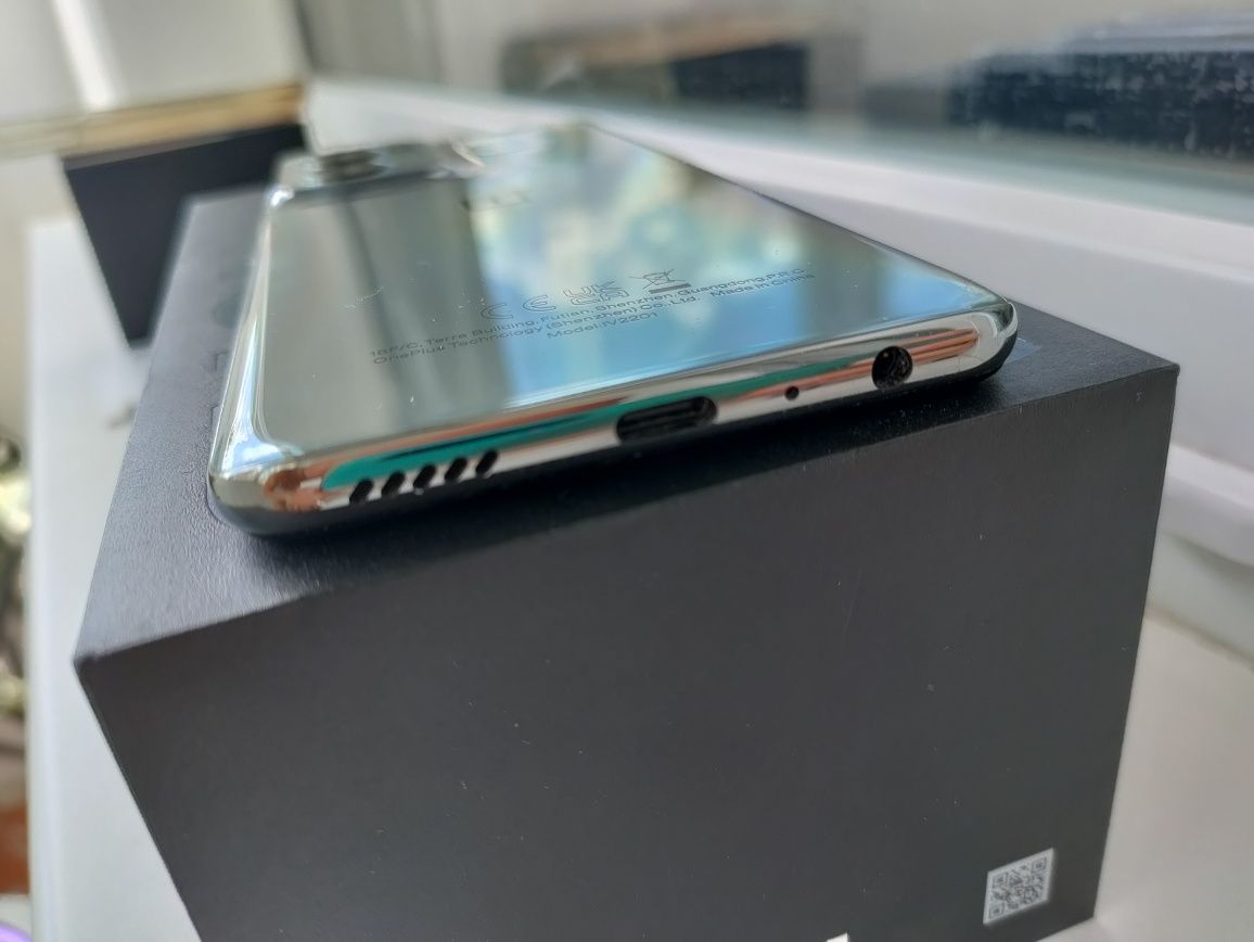 Смартфон OnePlus Nord CE 2 5G 8/128 Гб + чехол, стекло