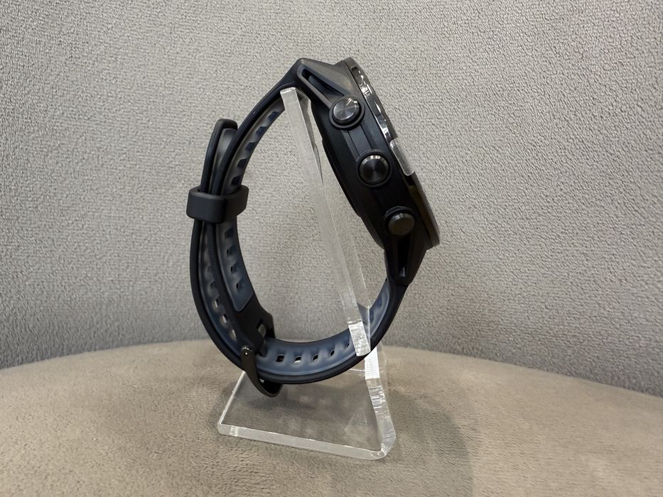 Garmin Forerunner 970 Carbon Gray DLC Titanium