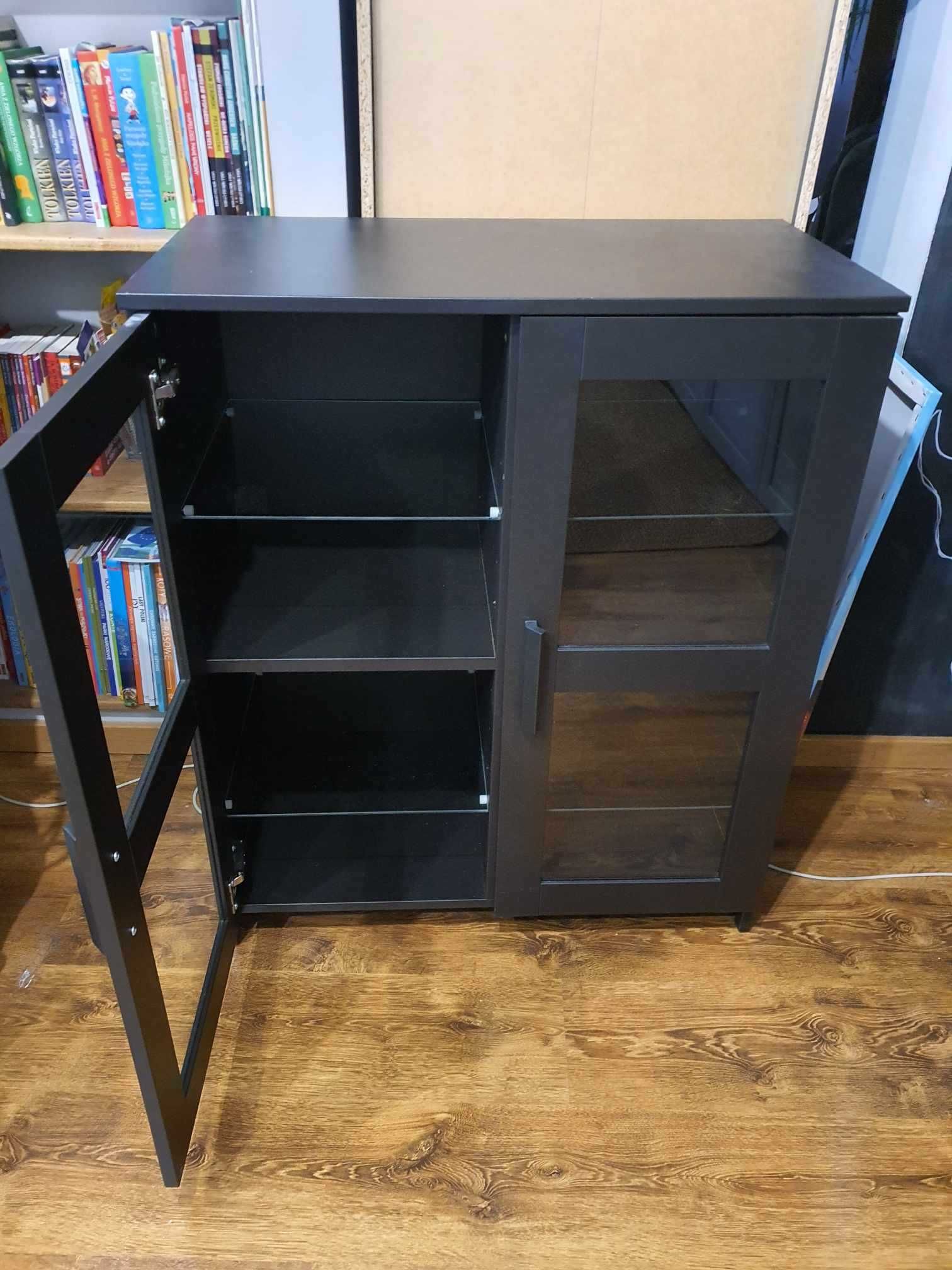 Czarna szafka komoda Ikea BRIMNES