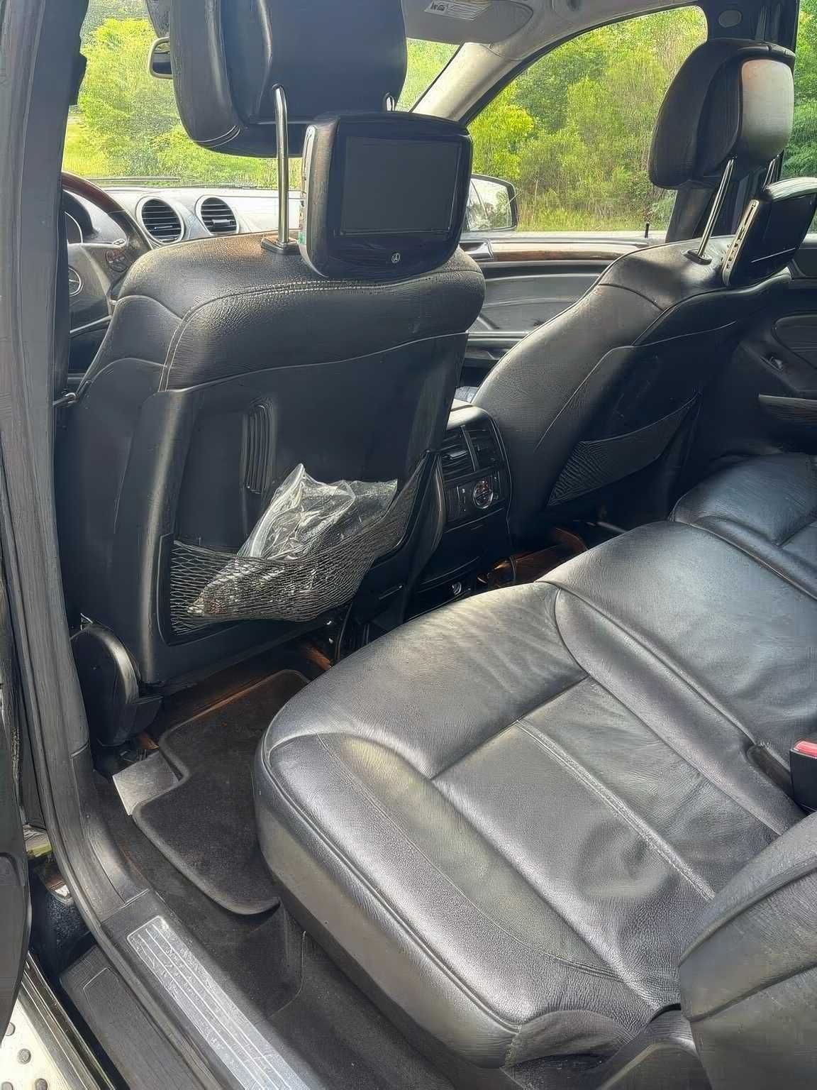 2011 Mercedes-Benz GL-Class GL 550 4MATIC