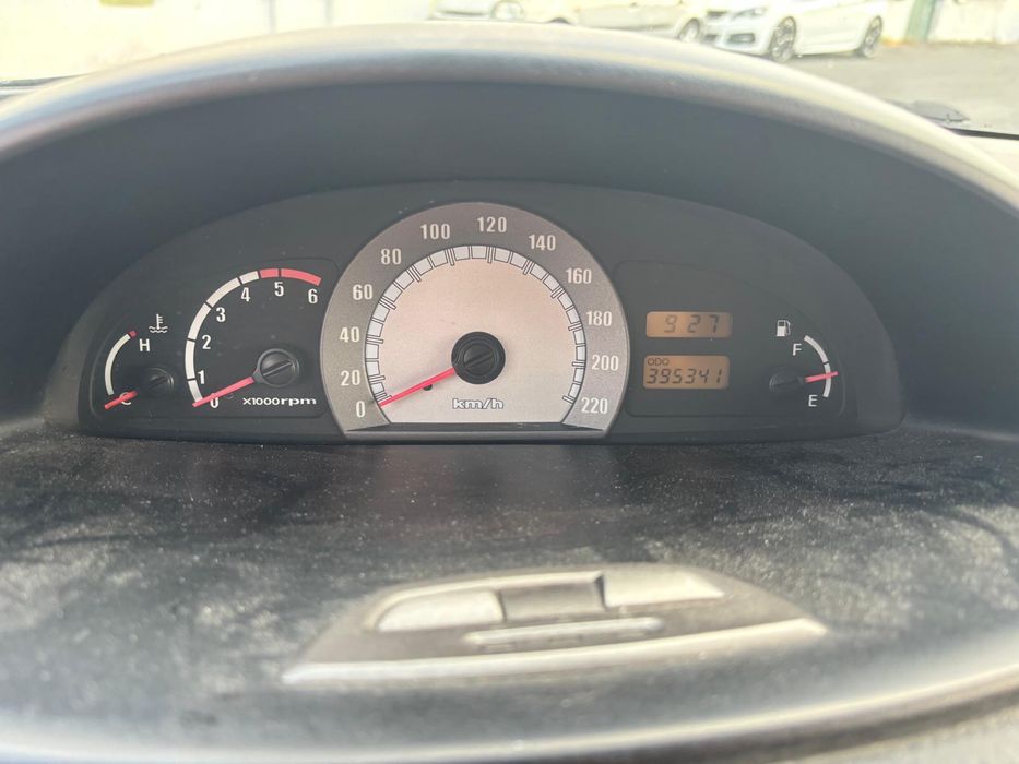 Matrix 1.5 CRDI modelo 2001, gasoleo.