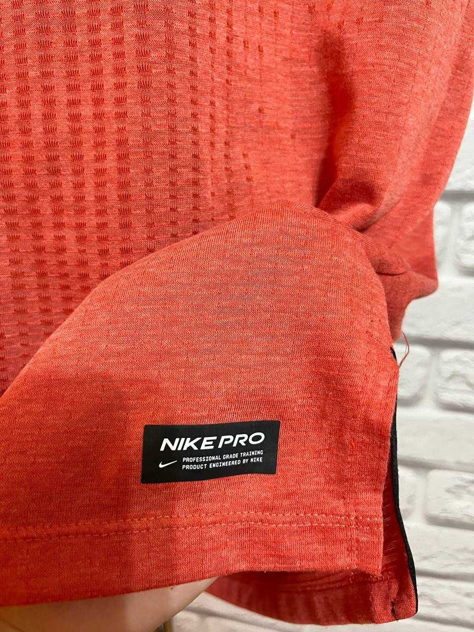 Футболка nike m np dfadv npc top ss dd1703-605 р.m коралловый