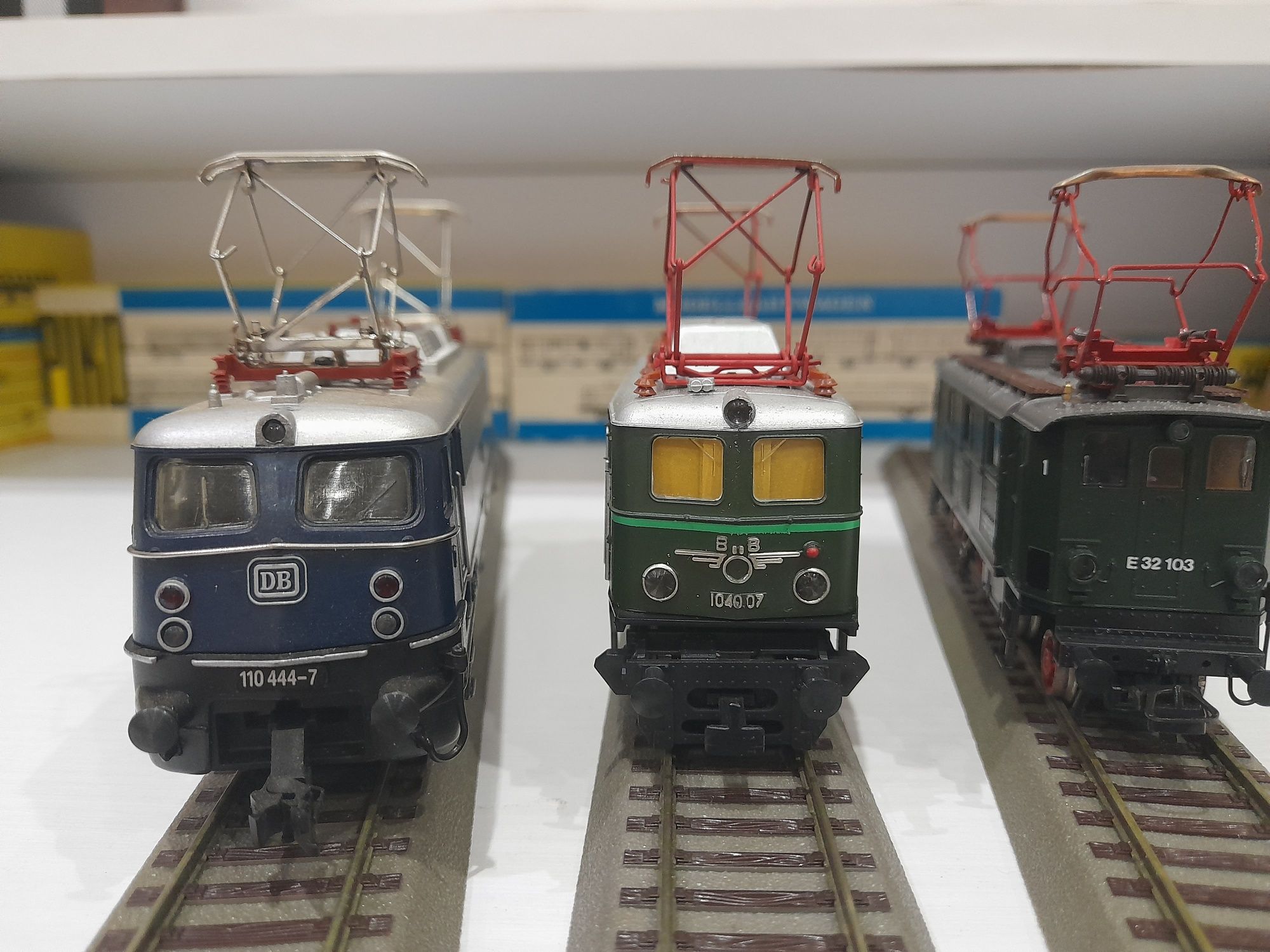 Ж.д модели электровозов BR 132 BR 110 OBB 1040 Roco Liliput Piko1/87 H