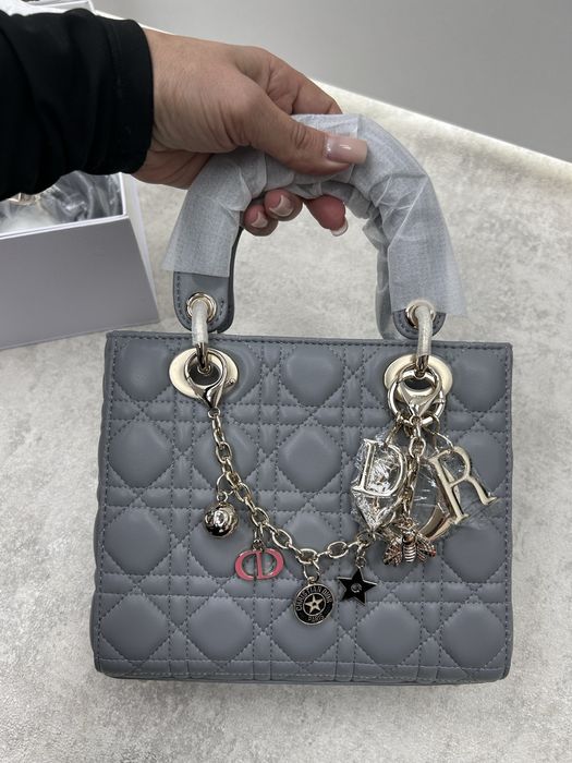 Сумочка в стилі Dior