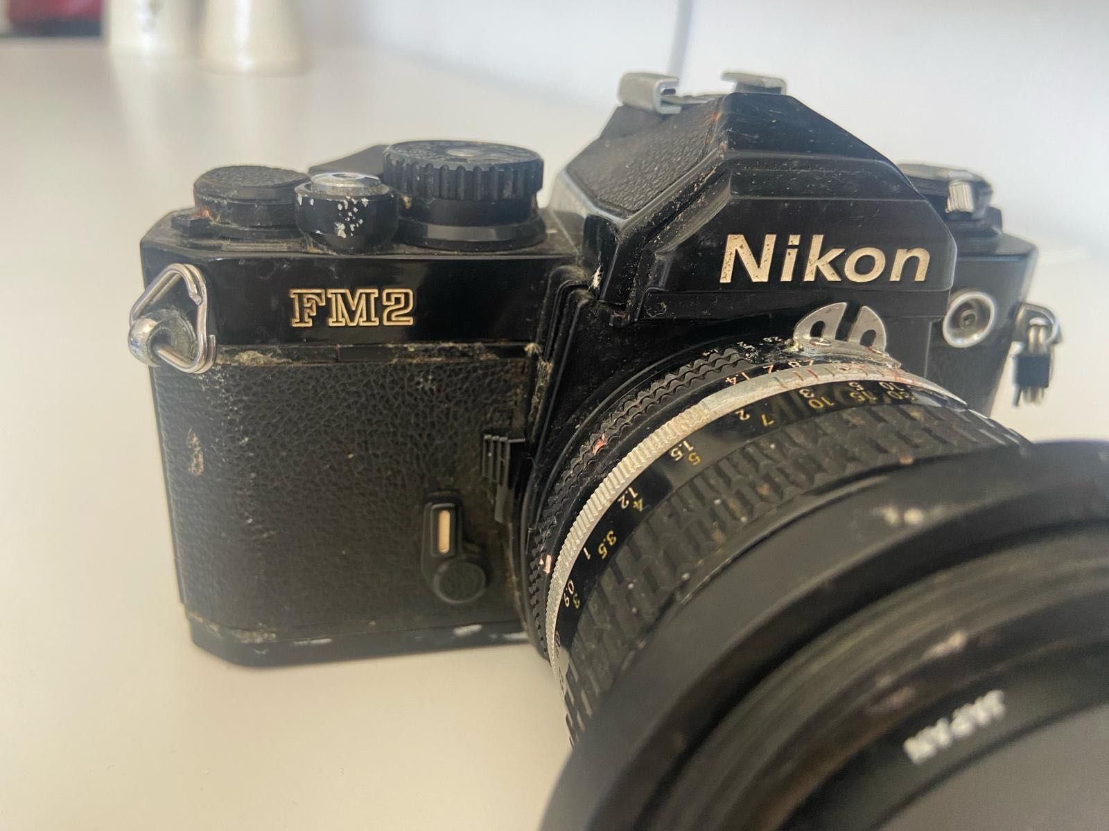 Máquina fotográfica Nikon FM2