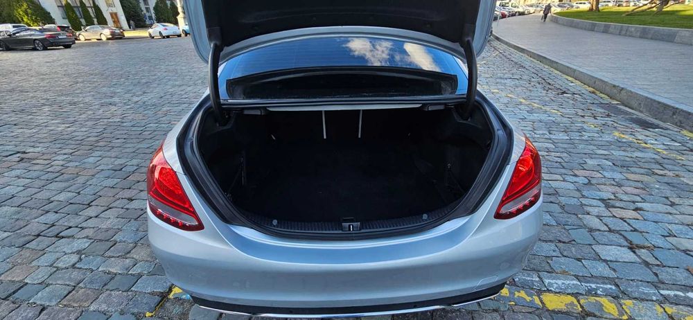 Mercedes-Benz 2015 C-Class