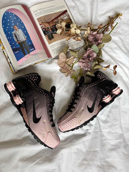 Кросівки Nike Shox R4 Sakura