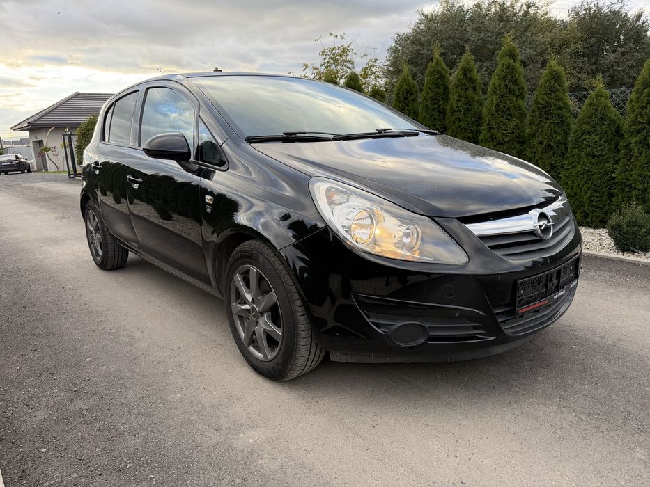 Opel Corsa 1.2 4 Cylindry Edycja “111 Jahre+*