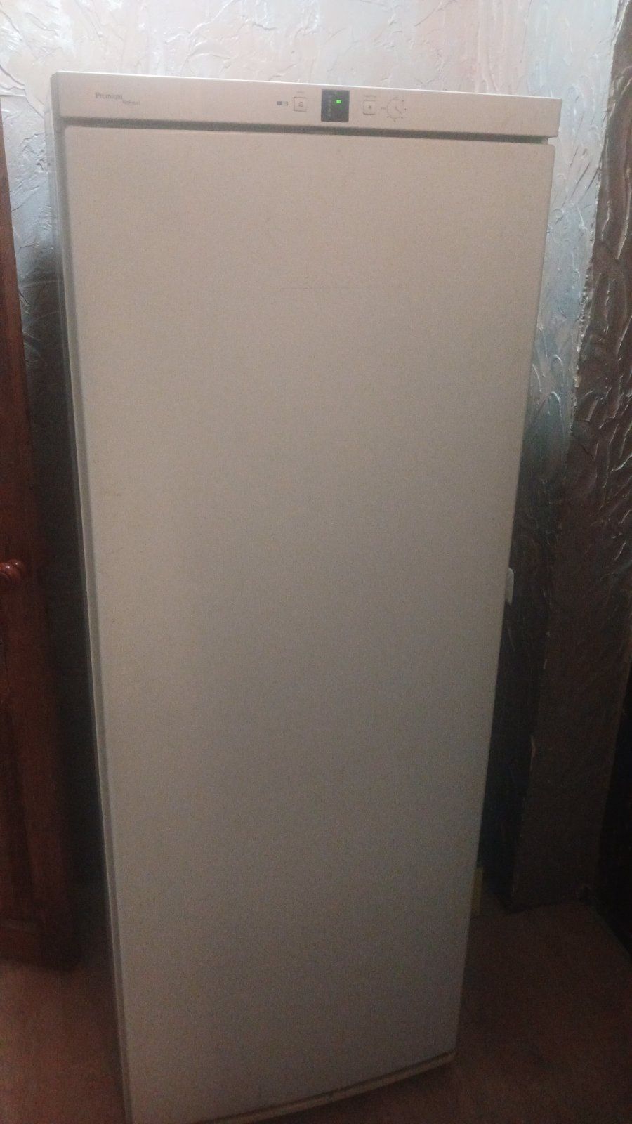 Морозилка indesit No frost