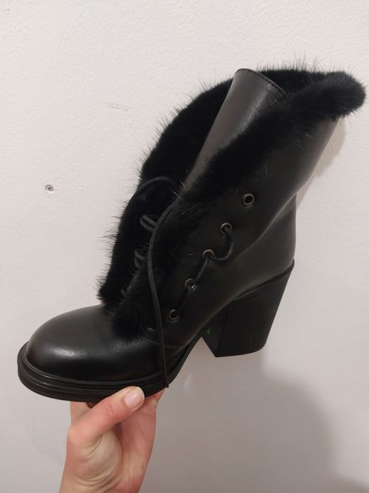 Чобітки ботінки шкіра 39р