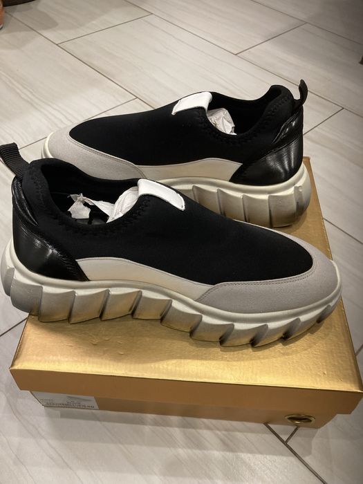 Стильные женские лоферы