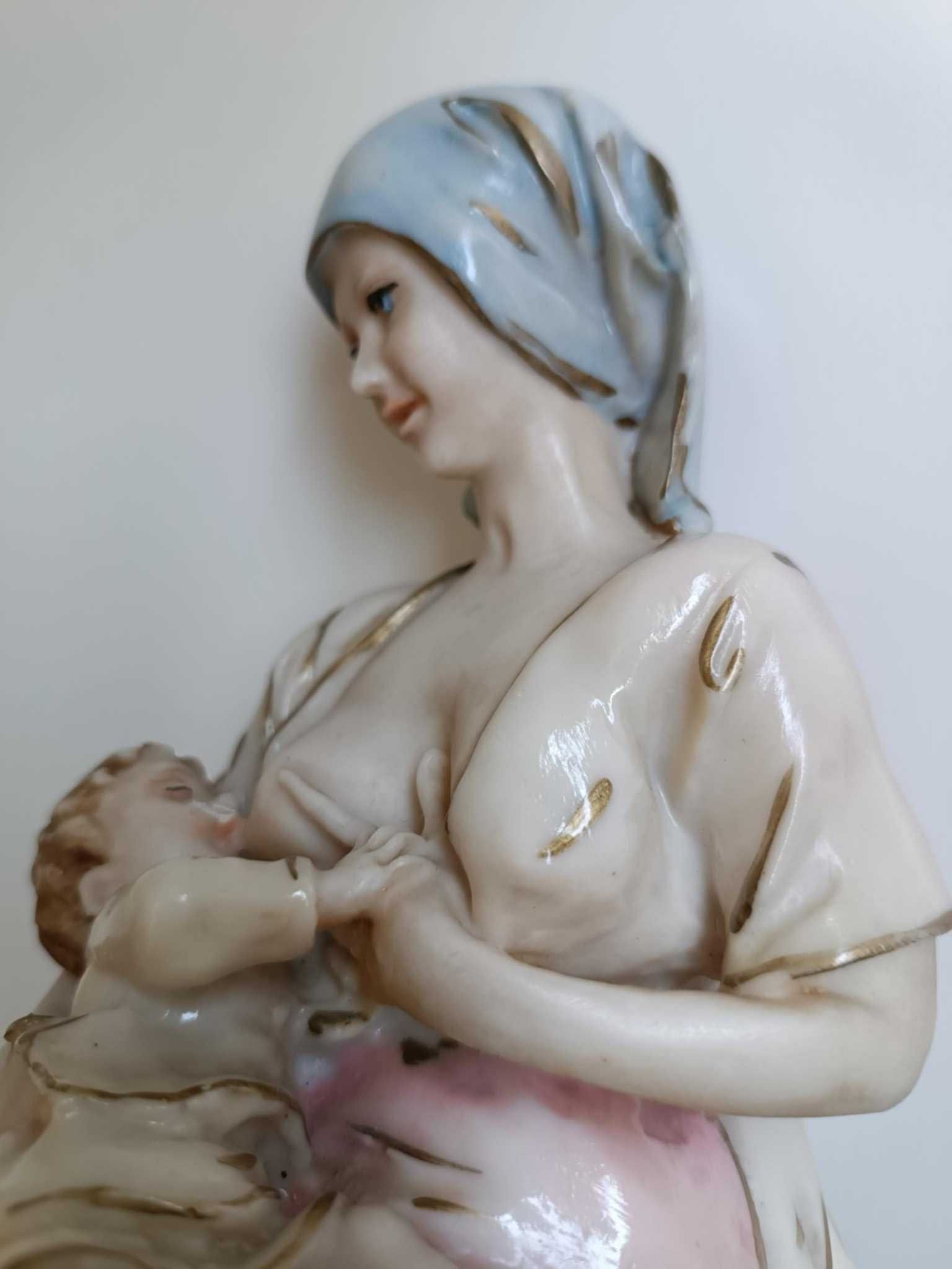 Imagem da Virgem Maria e o Menino Jesus