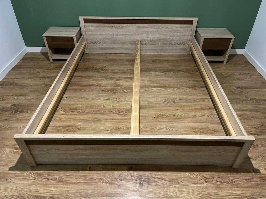 Łóżko 160x200 z dwiema szafkami nocnymi