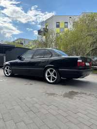 BMW Seria 5 E34 535i manual