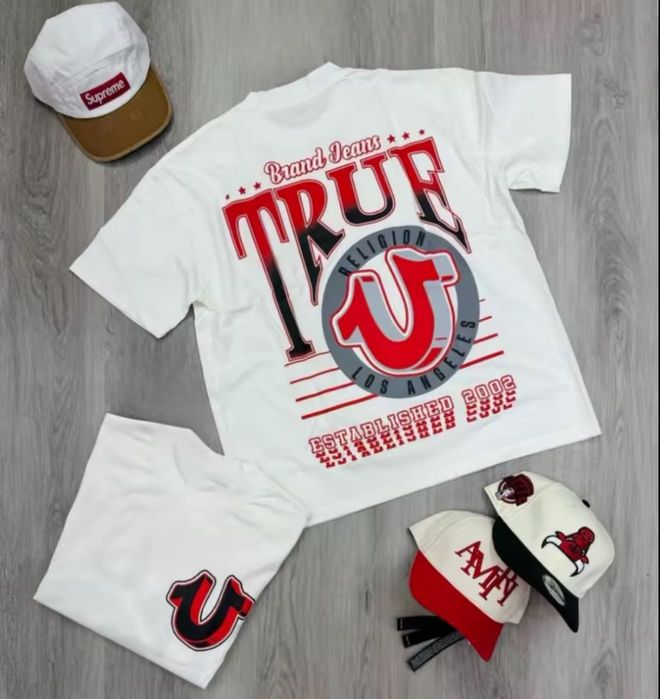 Белая фктболка True religion