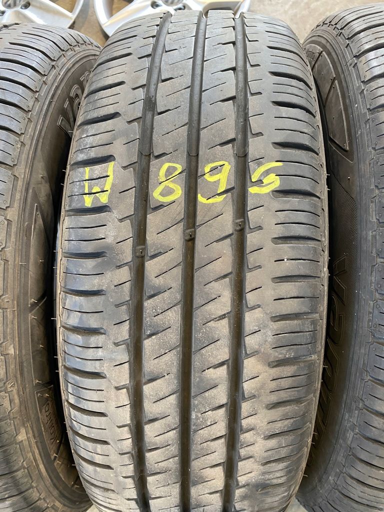 205/65/15c Hankook Vantra LT