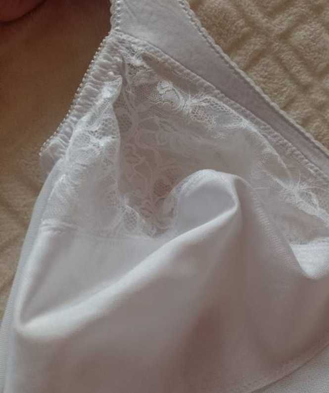 (110C) (48/4XL) Ekskluzywne, białe Body modelujące z Londynu, jak NOWE