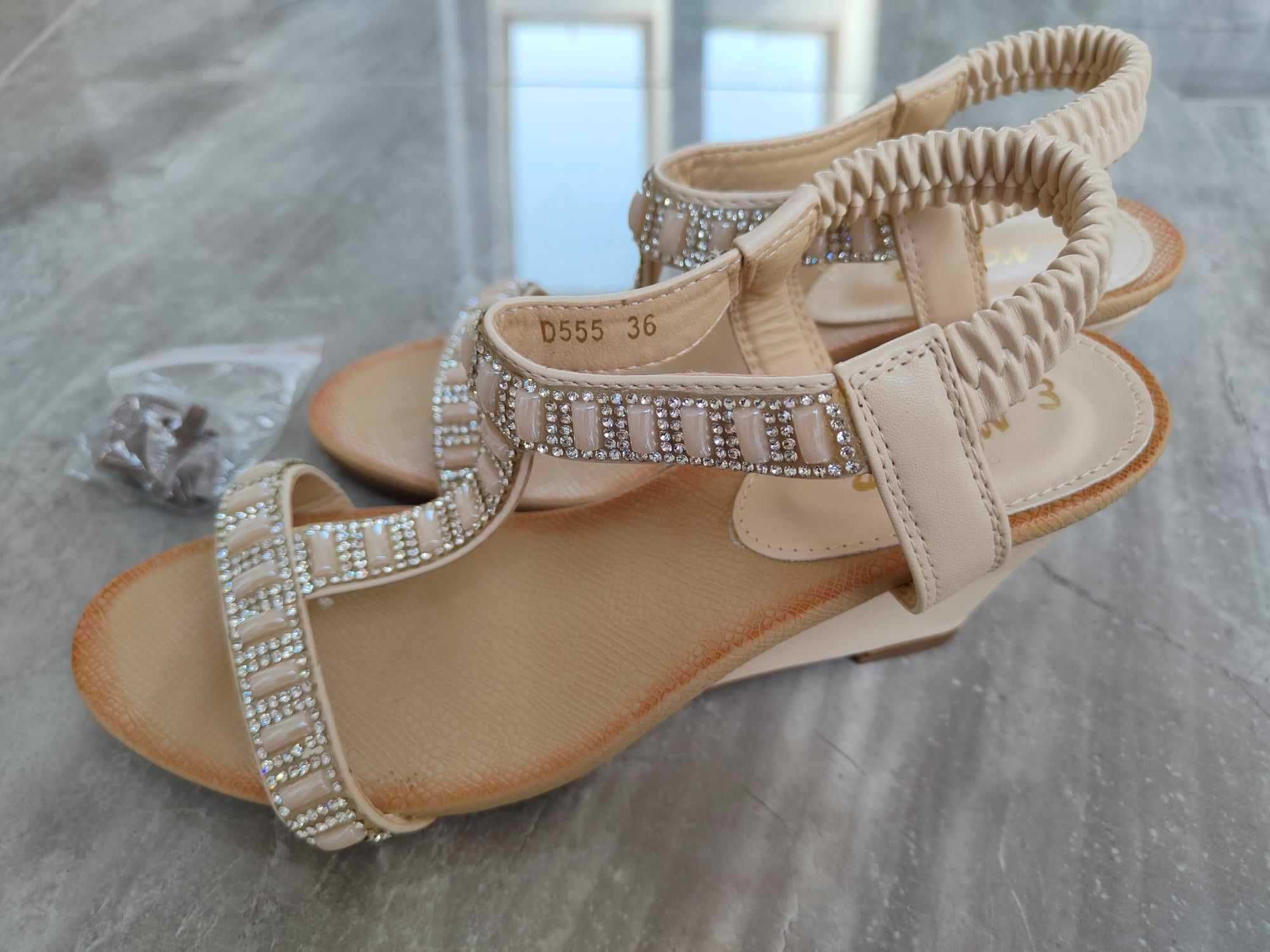 NOWE letnie Buty czółenka sandały r. 36 ecru Encor na koturnie