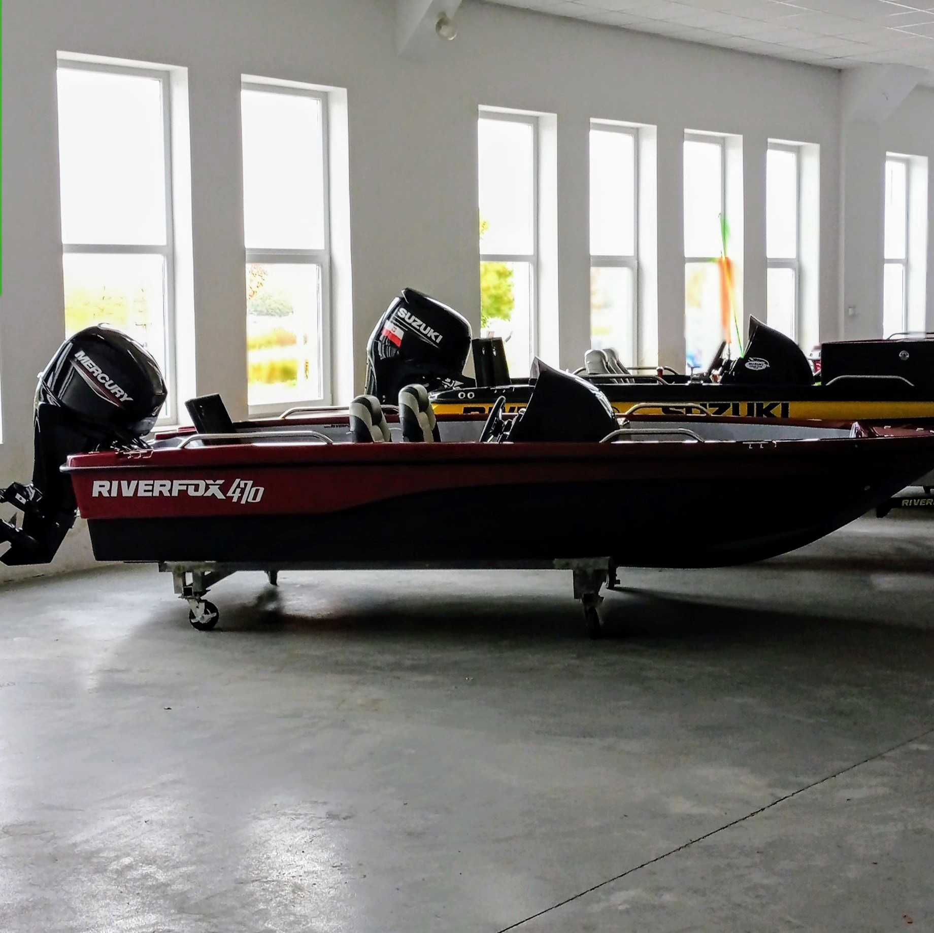 Łódź wędkarska Riverfox 470C