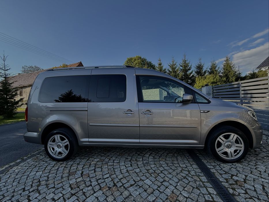 Volkswagen Caddy (automat, wersja long, niski przebieg)